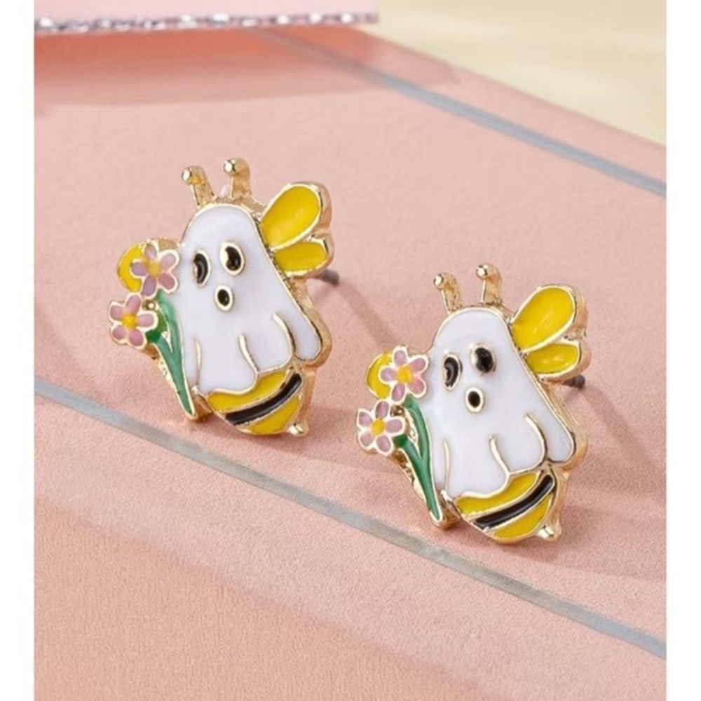 Ghost Bee Enamel Stud Earrings Gold Tone Halloween Floral Bumblebee Accessory